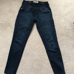 DL 1961 dark wash skinny maternity jeans. Size 27